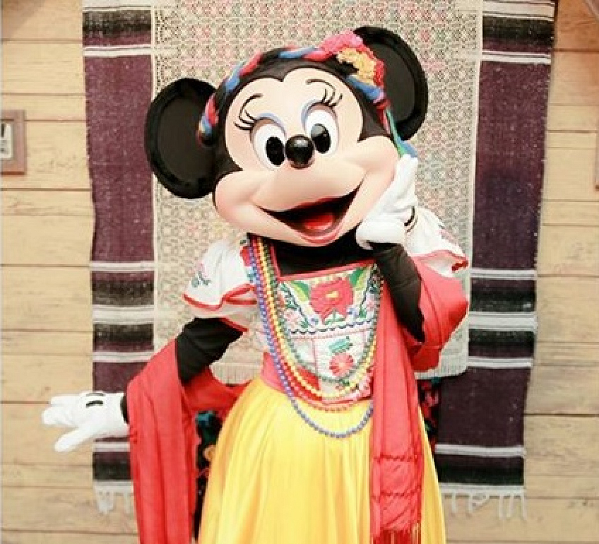 おめかししたミニーちゃんに会えるチャンス♡| キャステル | CASTEL