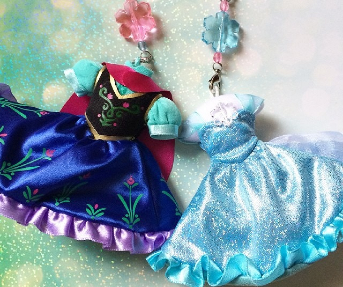 アナとエルサのドレスストラップ| キャステル | CASTEL ディズニー情報