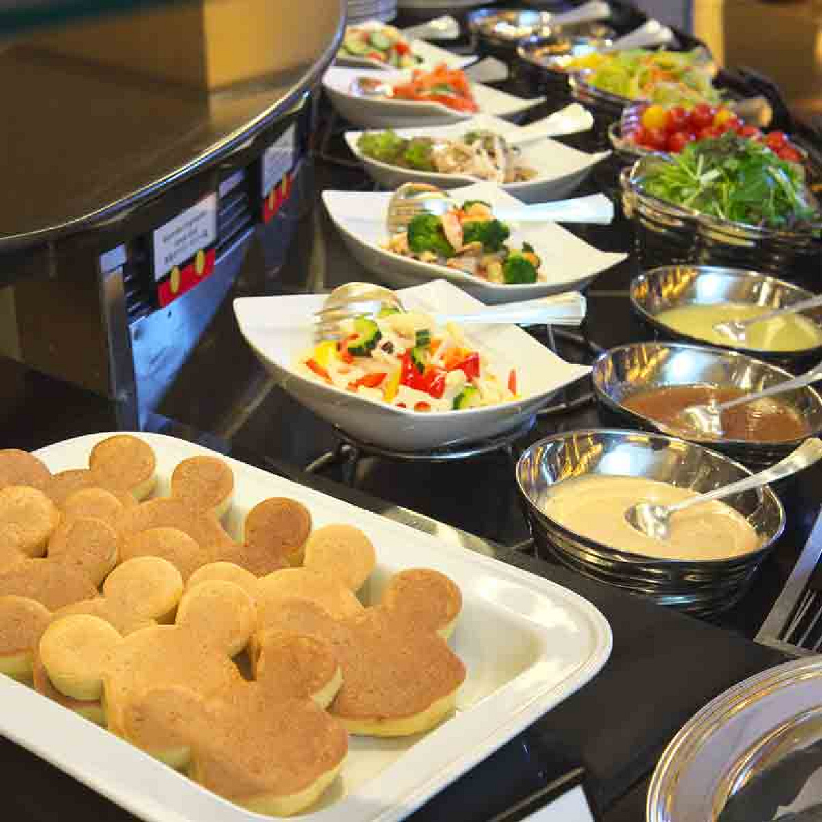 シェフミッキーのランチブッフェ／ディナーブッフェ