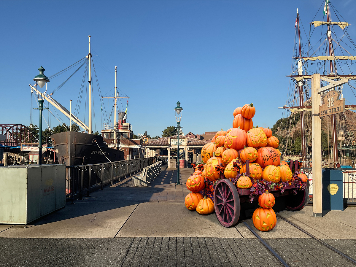 2025年のディズニーシーのハロウィンデコレーション
