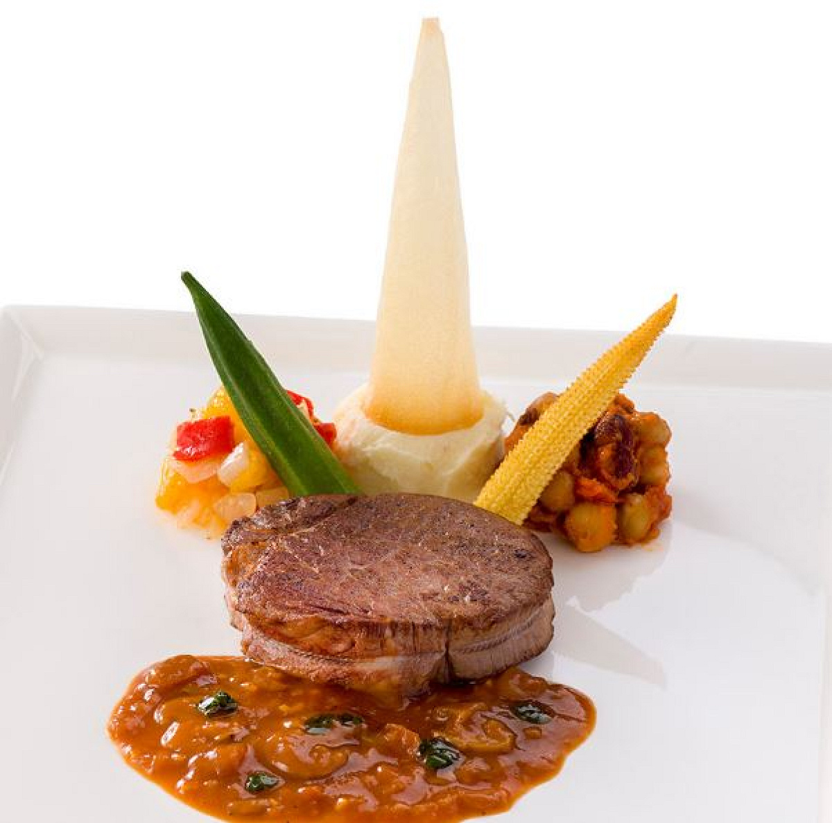 国産牛フィレ肉のポワレ シャスールソース