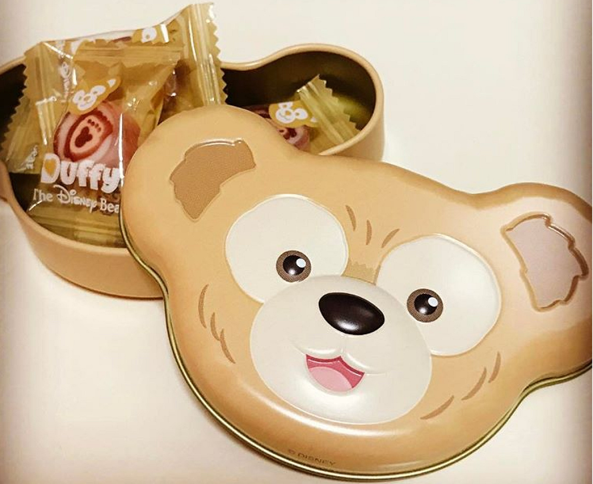 ダッフィーの小さめの缶| キャステル | CASTEL ディズニー情報