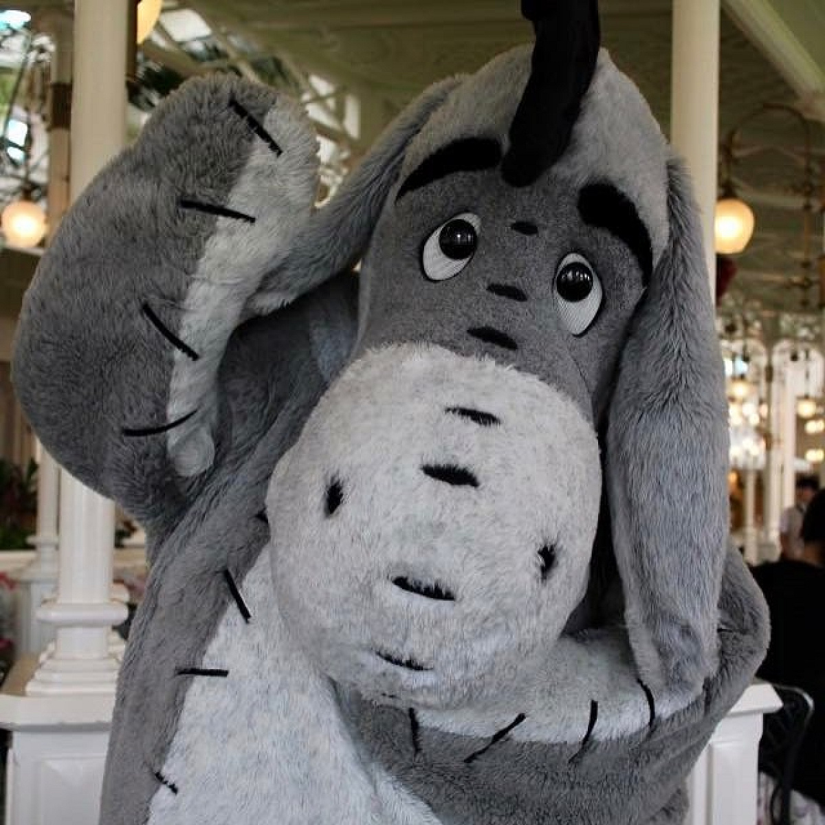 イーヨー| キャステル | CASTEL ディズニー情報