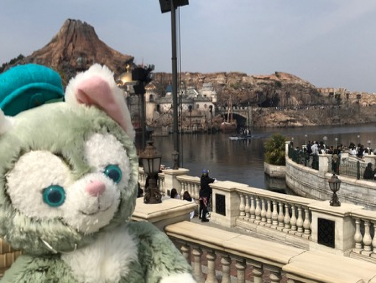 ディズニーシーを一緒に満喫しているジェラトーニ| キャステル