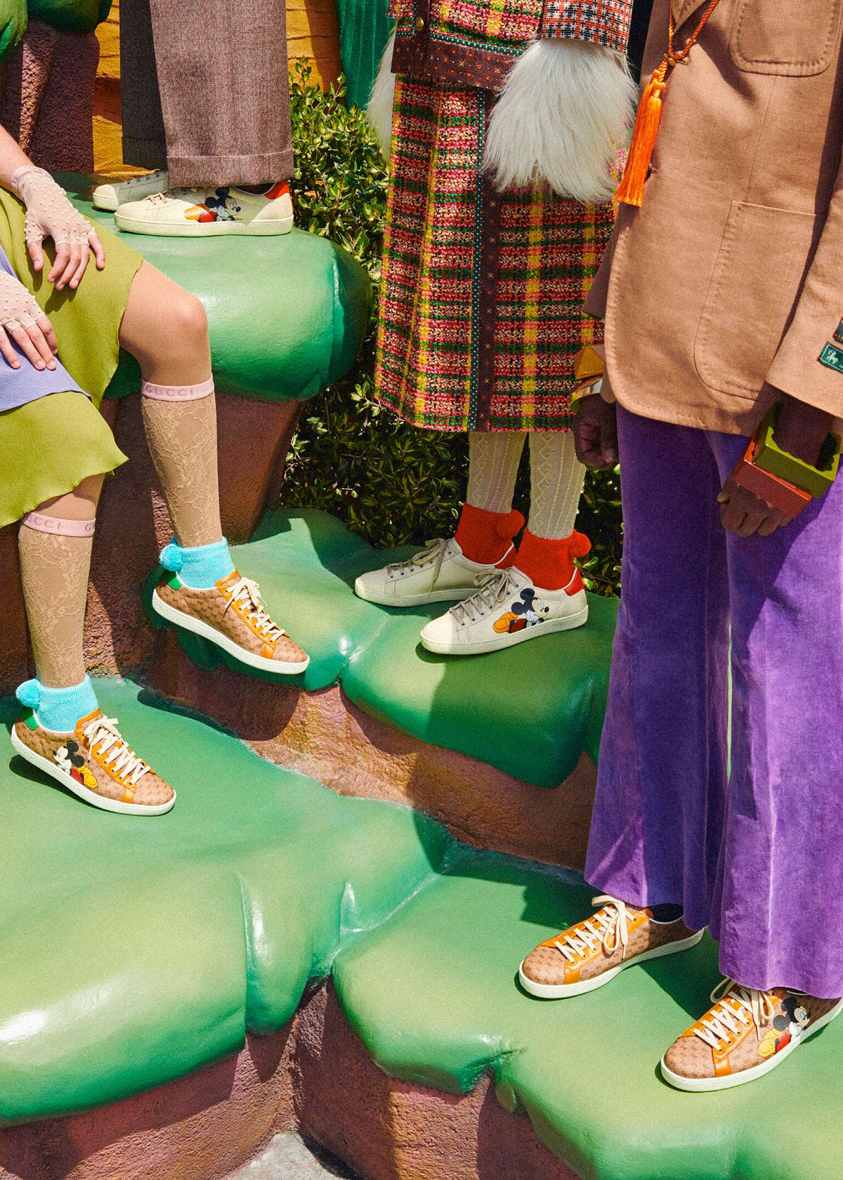 GUCCIのディズニーコラボ】ミッキーのスニーカーで足元から
