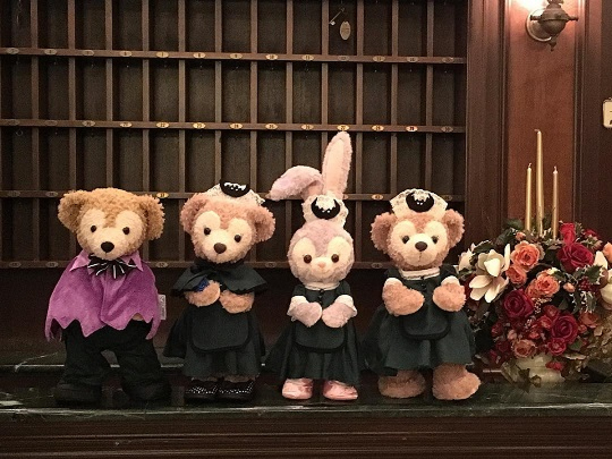 ホーンテッドマンション　犬　コスチューム ホーンテッドマンションキャストコスチュームを着て勢ぞろい