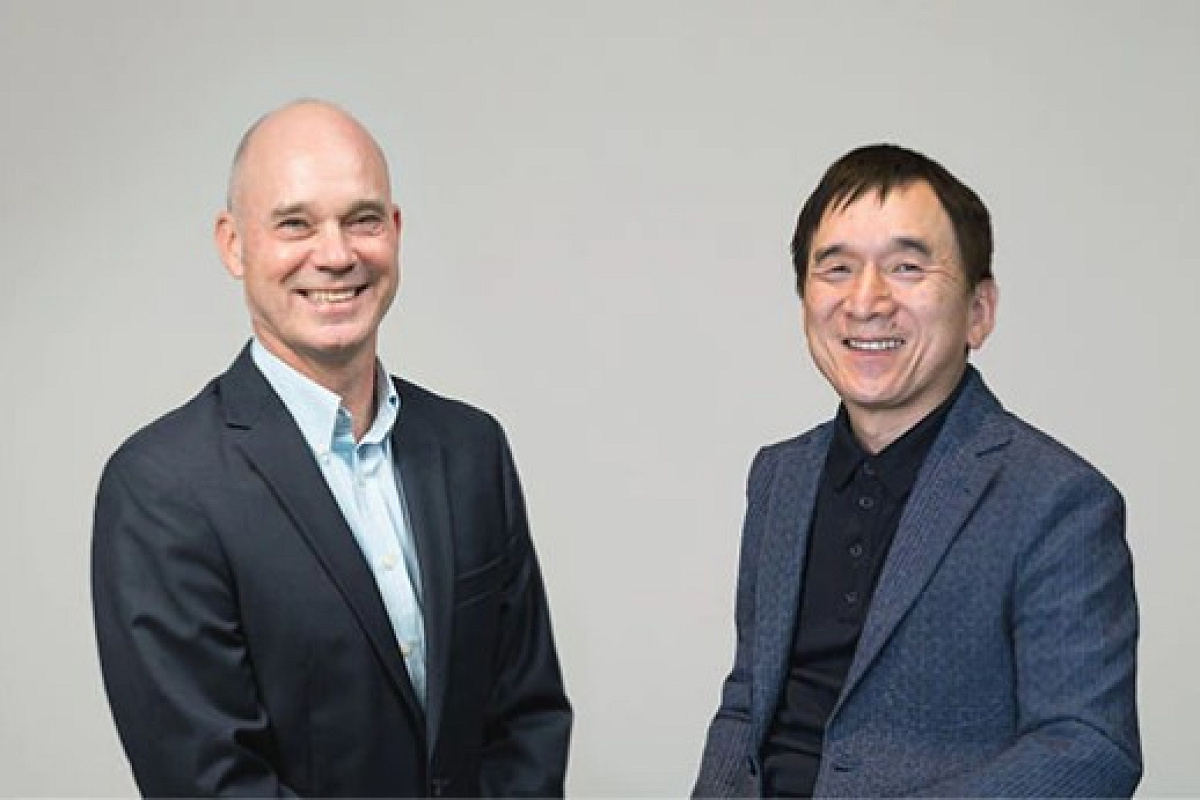 合同会社ユー・エス・ジェイ社長CEO J.L.ボニエ氏と株式会社ポケモン代表取締役社長 石原恒和氏