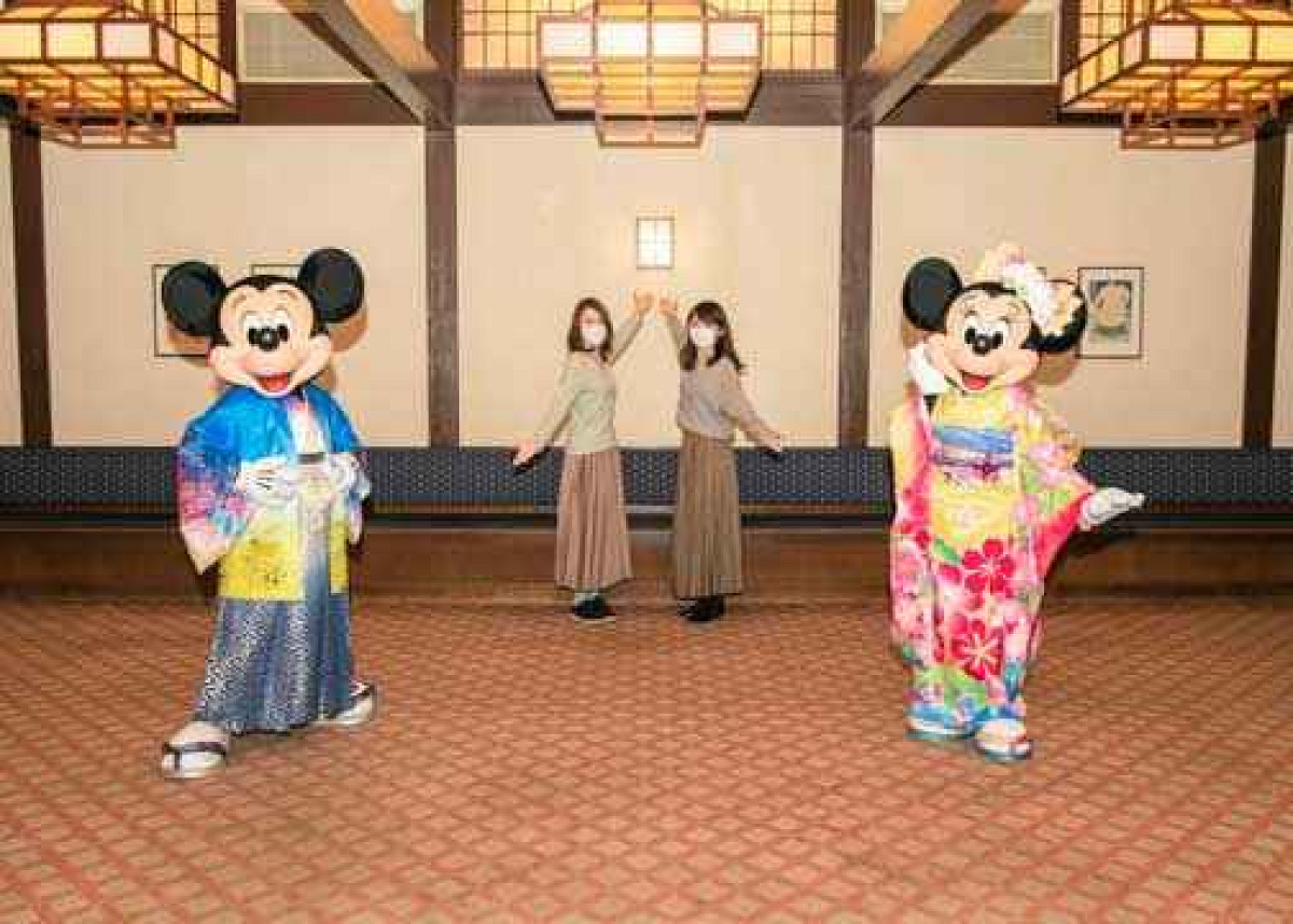 【新春スペシャル】東京ディズニーランドでお正月のキャラクターグリーティングを楽しむ 2DAYS