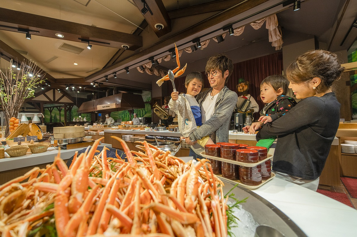 大好評のズワイガニ食べ放題