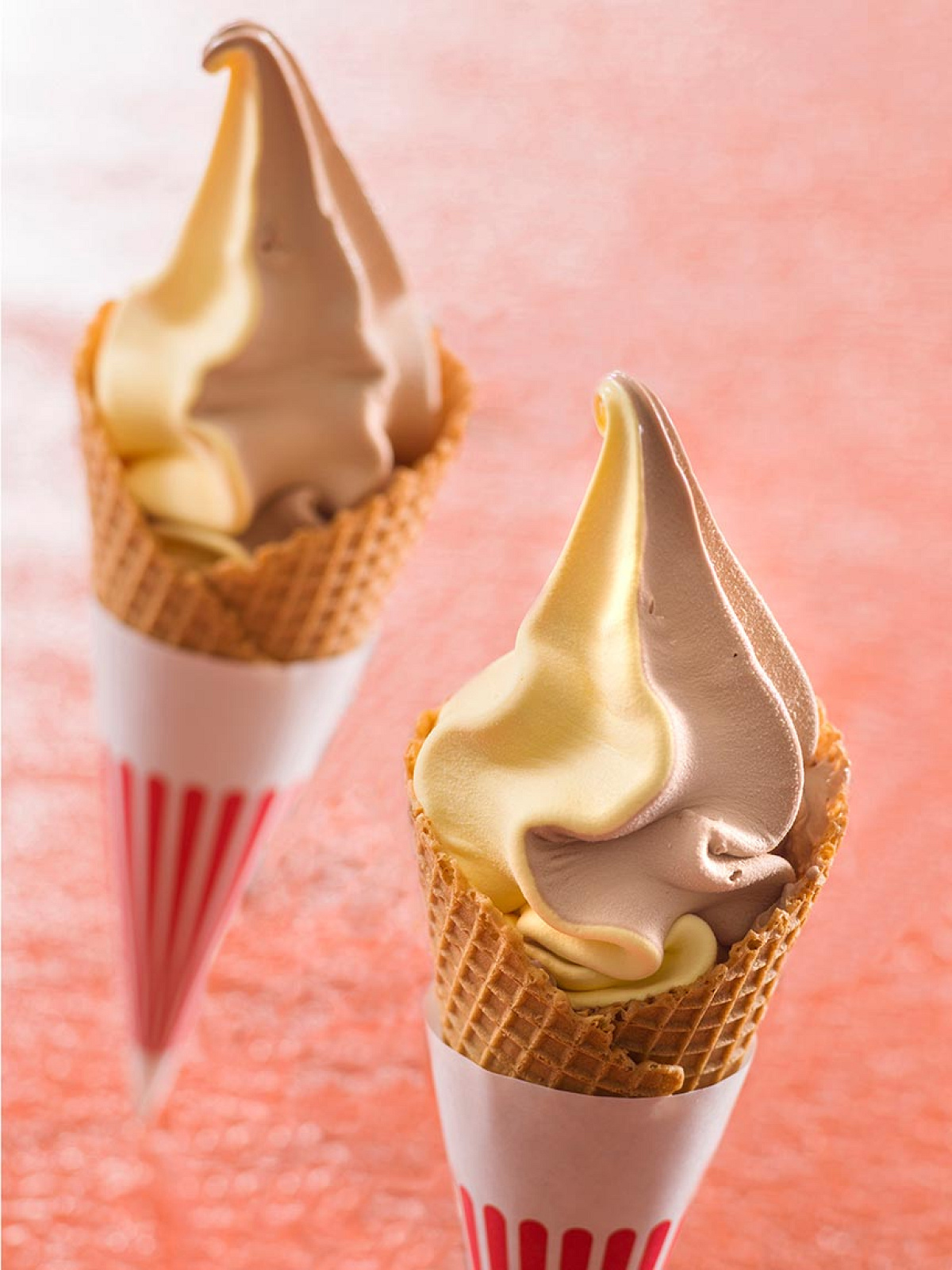 ソフトクリーム（パンプキン・チョコレートミックス）| キャステル