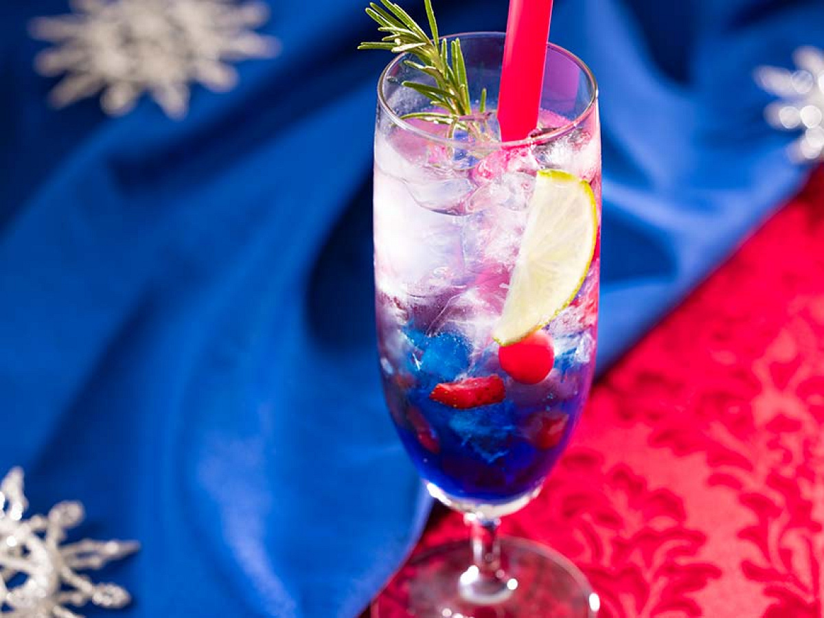 スペシャルソフトドリンク（ローズシロップ、レモン、ミックスベリー）