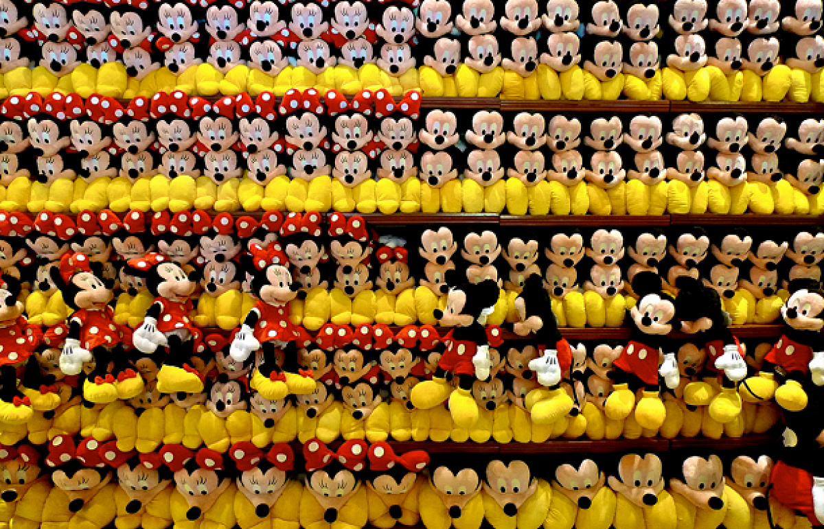最大限に陳列されたぬいぐるみ| キャステル | CASTEL ディズニー情報