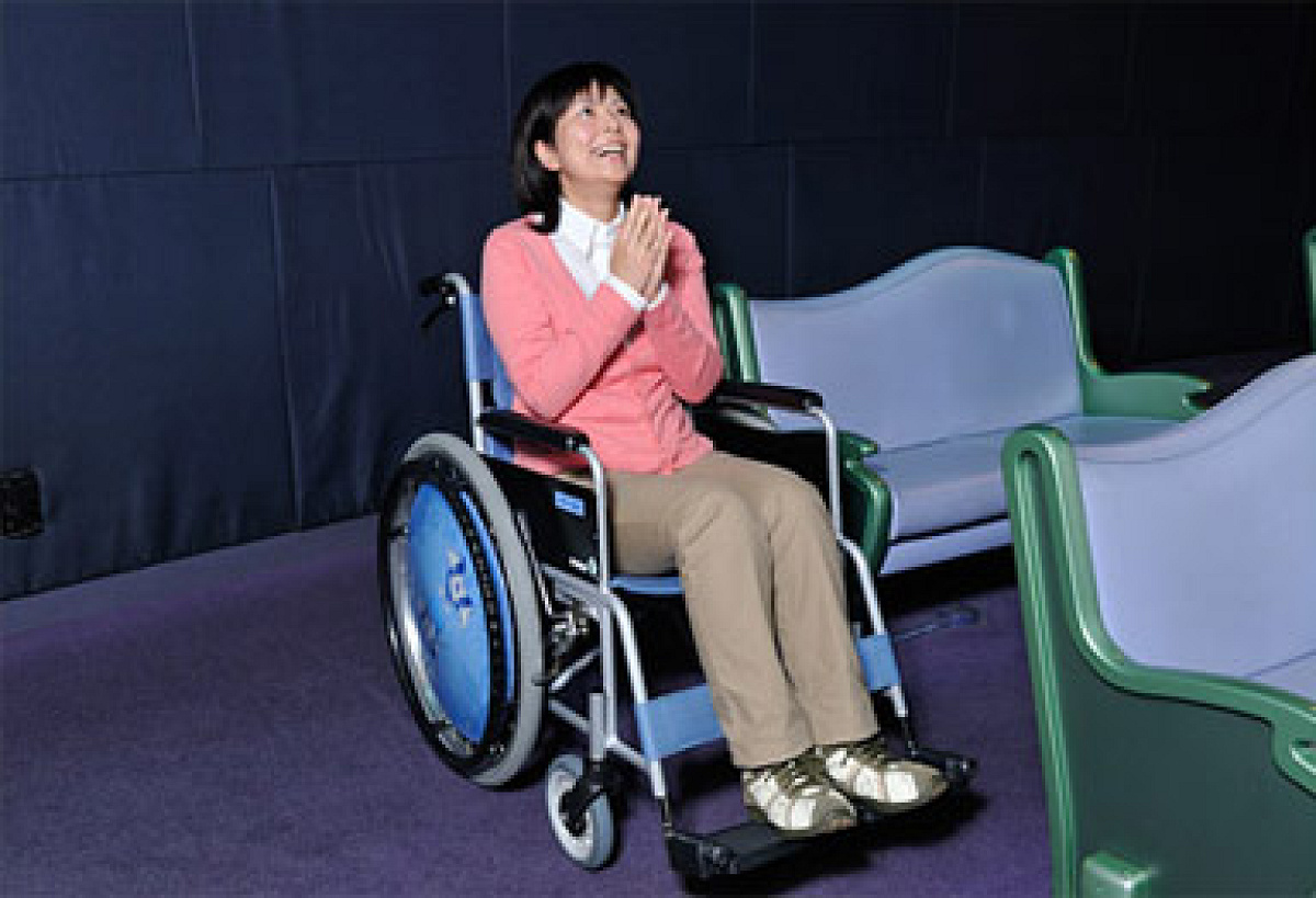 「マーメイドラグーンシアター」の車椅子用鑑賞スペース
