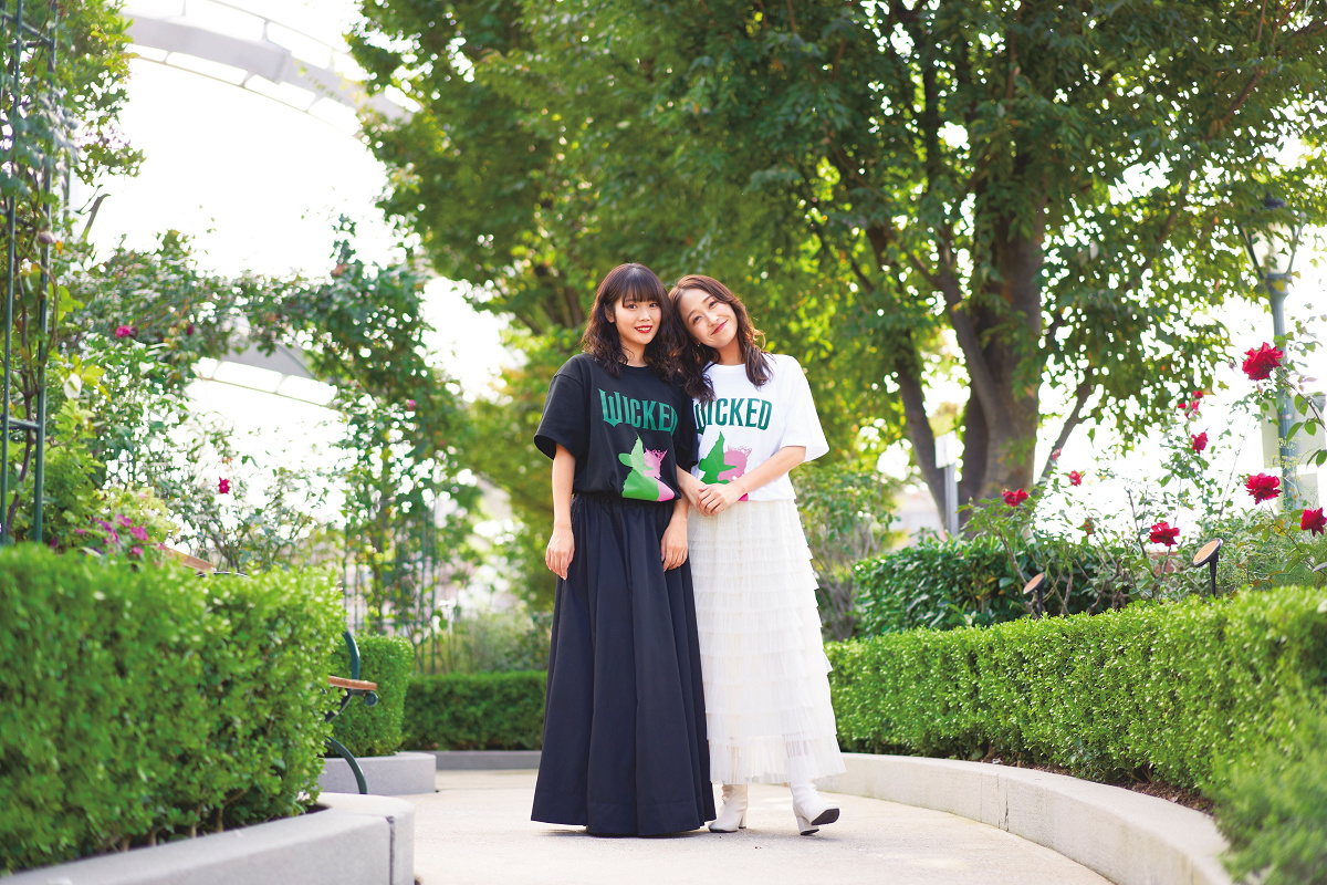 エルファバとグリンダTシャツ