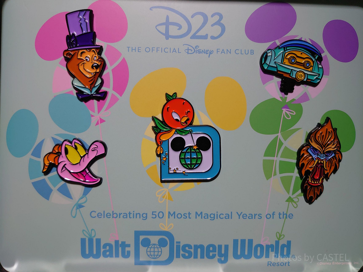 2021年の「D23」のコレクターキットのピンバッジ