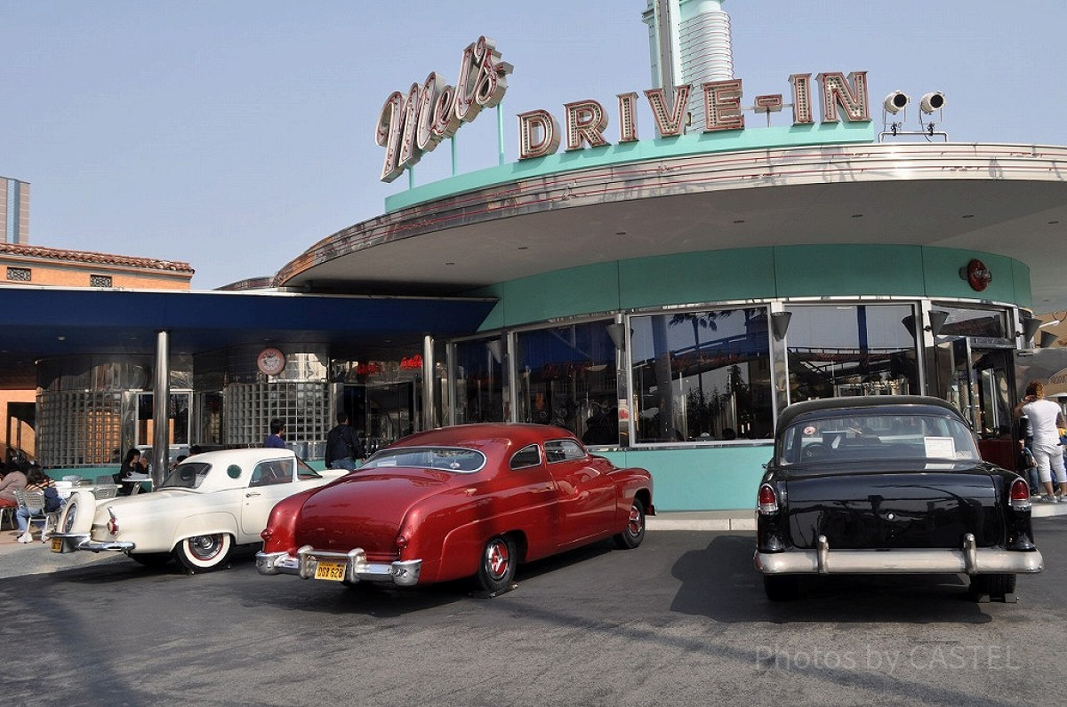 59' シボレー　インパラ　アメリカングラフィティ　メルズドライブイン 59' シボレー インパラ アメリカングラフィティ メルズドライブ