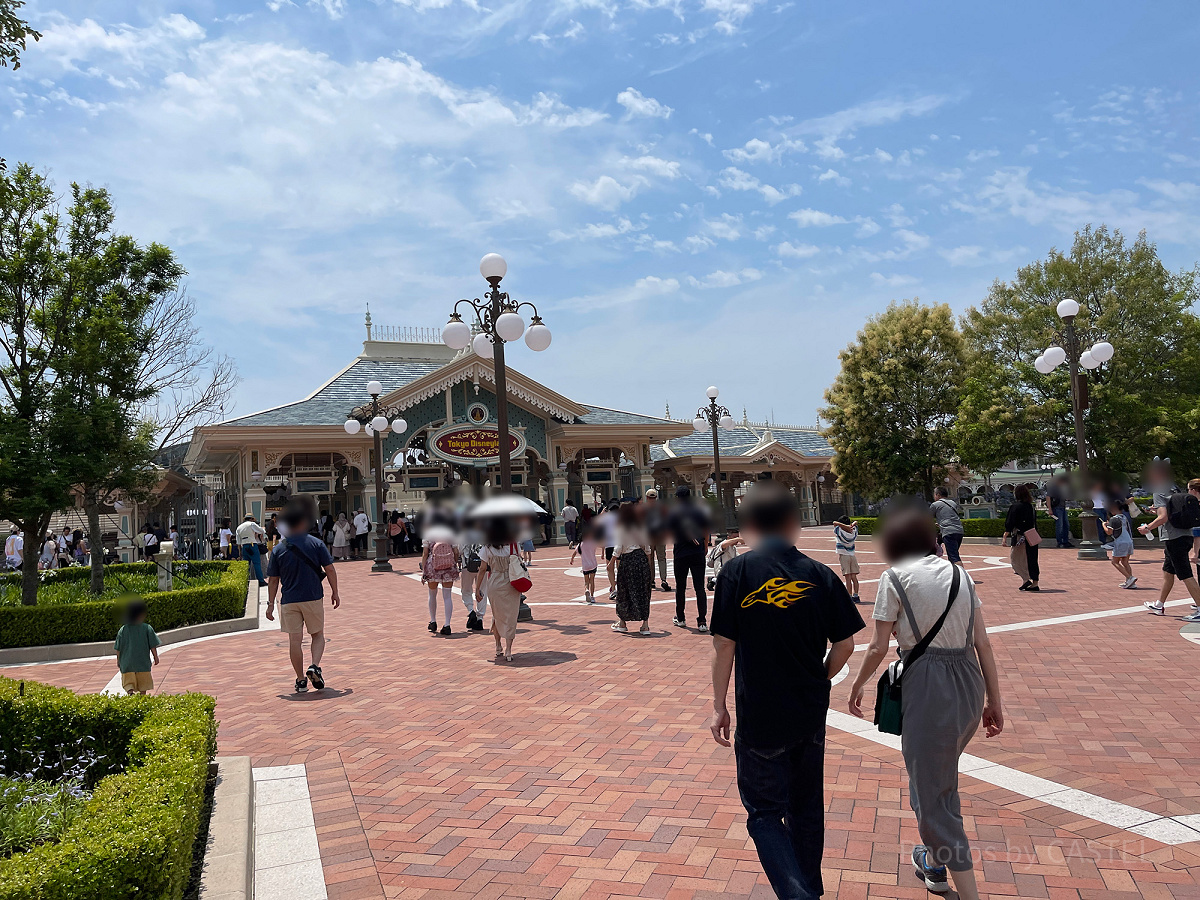 ディズニーランドの混雑状況