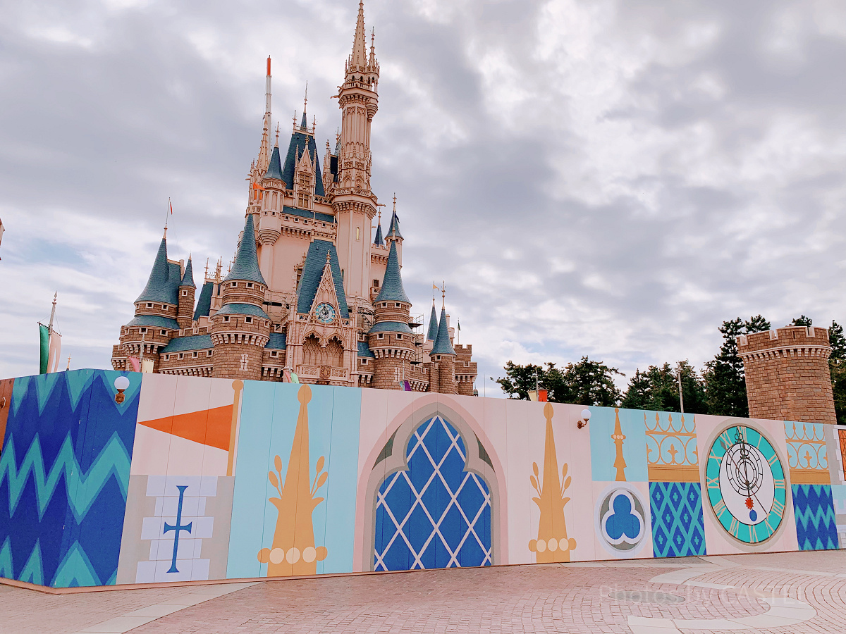 ディズニー　シンデレラ城　50周年記念　マルチカバー　ラグ　180x116 ディズニー シンデレラ城 50周年記念 マルチカバー ラグ 180x116