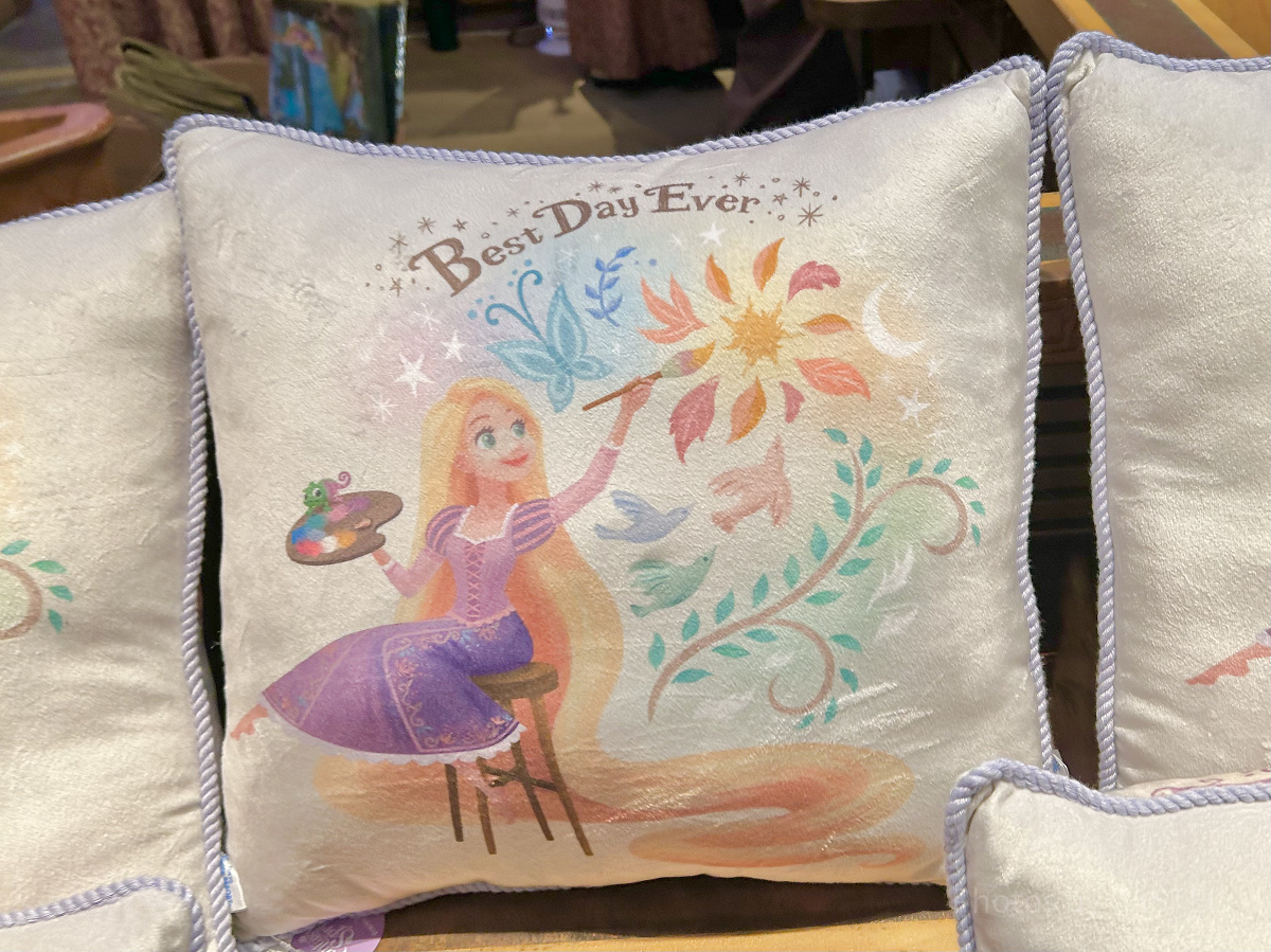 クッション(ラプンツェルのランタンフェスティバルグッズ)| キャステル