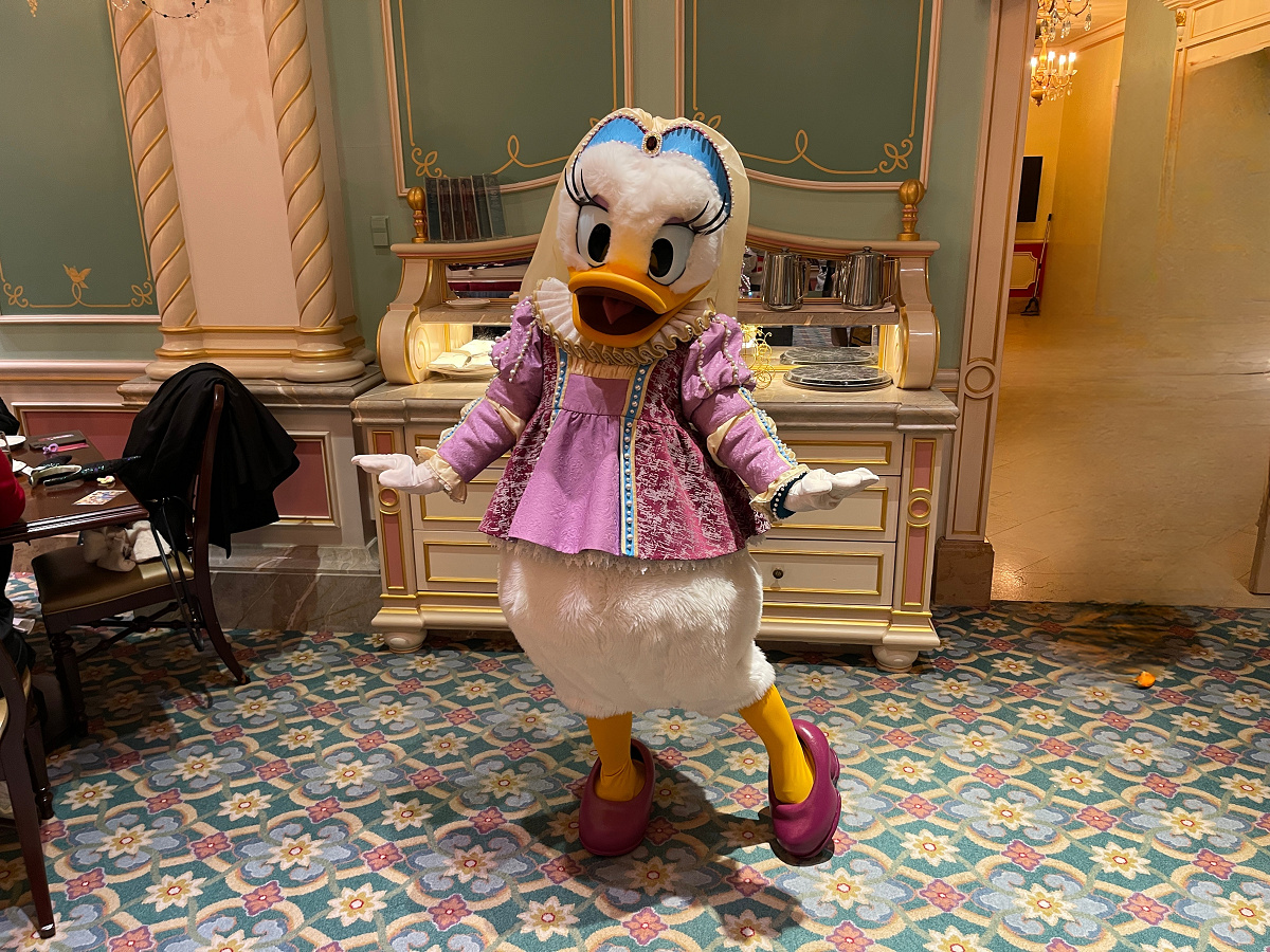 【超希少】Disneyデイジーダック 大型スタチュー 41cm ディズニー デイジーダック| キャステル | CASTEL ディズニー情報