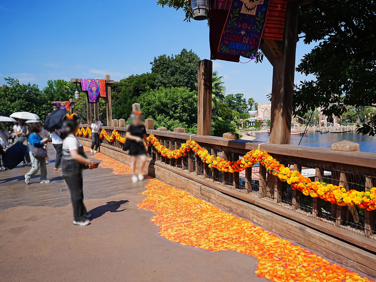 ラソス・デ・ラ・ファミリアのデコレーション