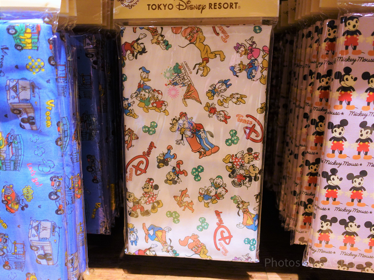 ディズニー・ハンディクラフト：チームディズニーのカットクロス