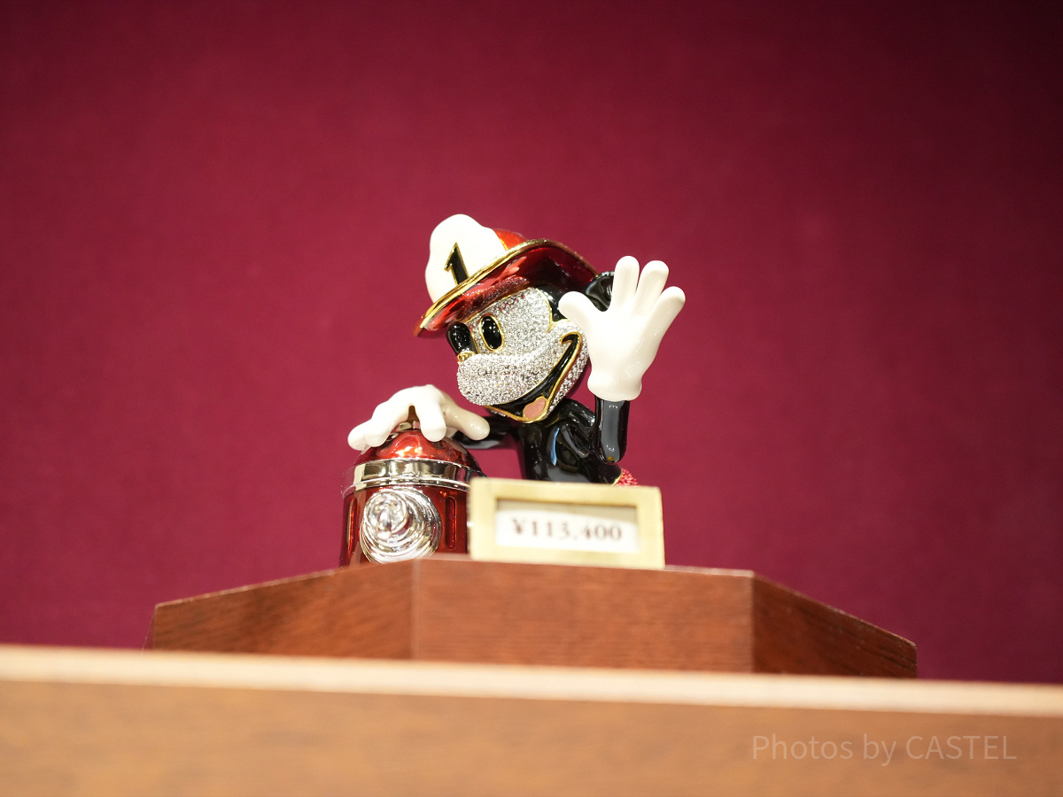 ディズニー高級お土産ランキング第15位：消防士ミッキー