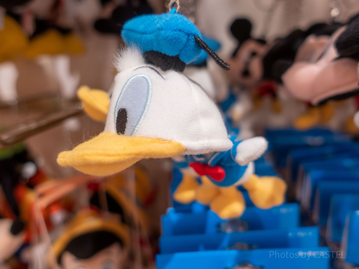ドナルドファンキャップキーホルダー| キャステル | CASTEL ディズニー情報
