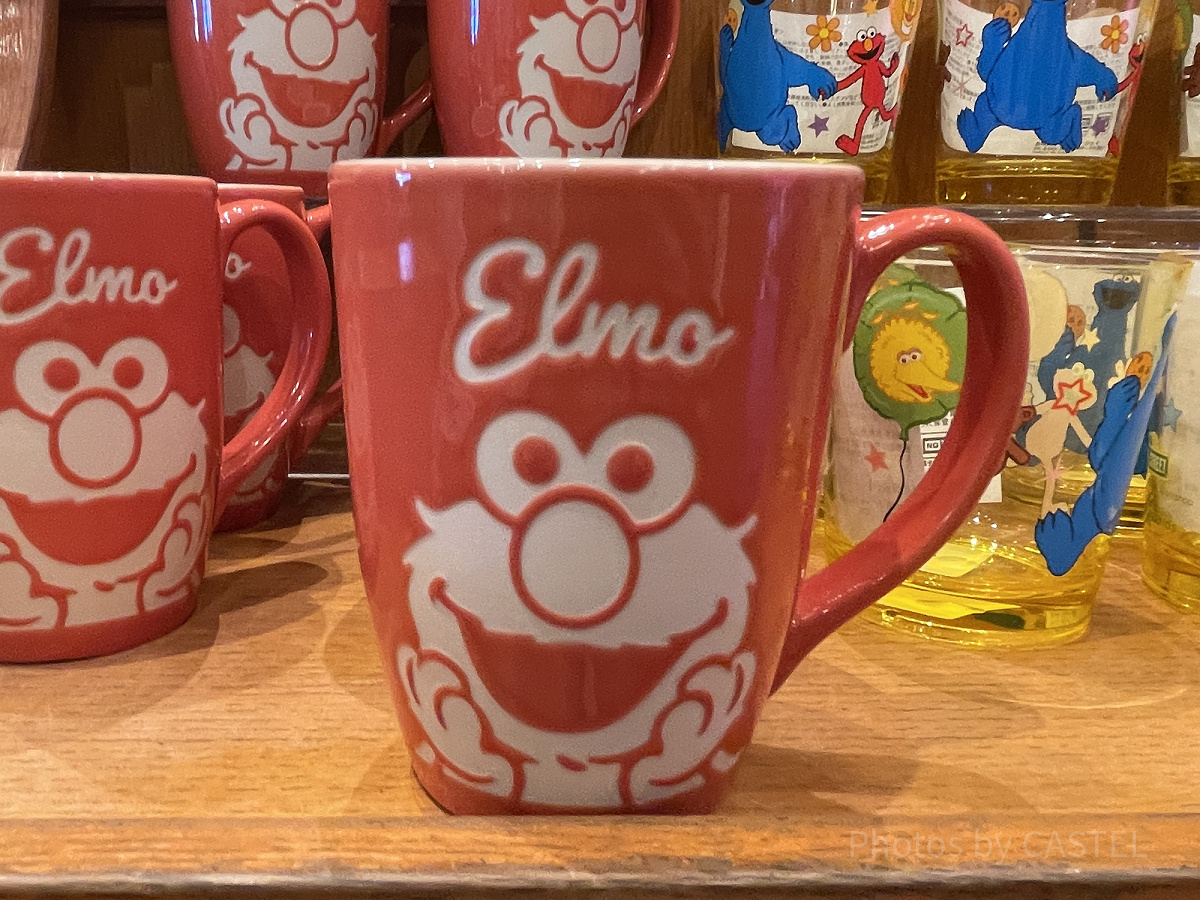 エルモのマグカップ| キャステル | CASTEL ディズニー情報