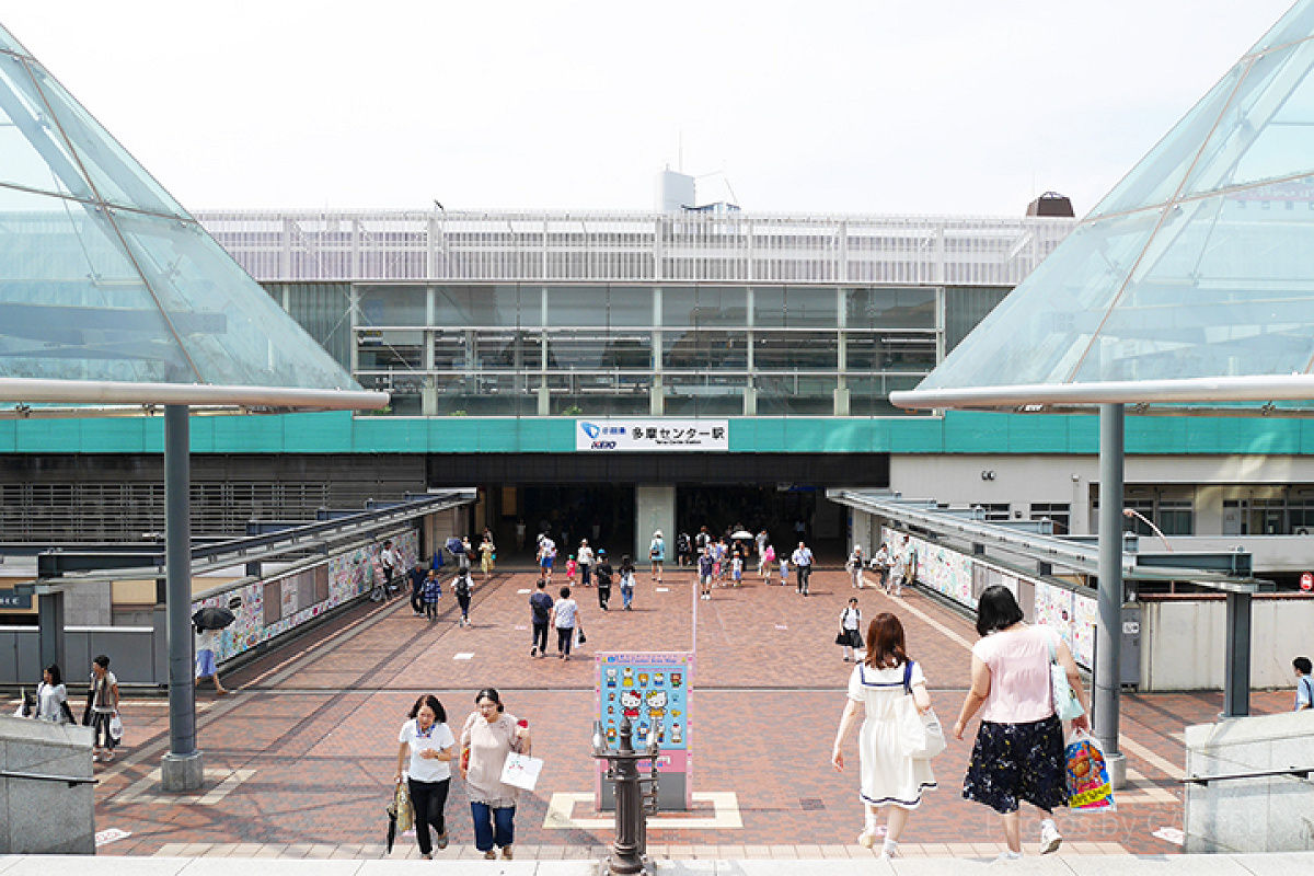 小田急・京王多摩センター駅外観