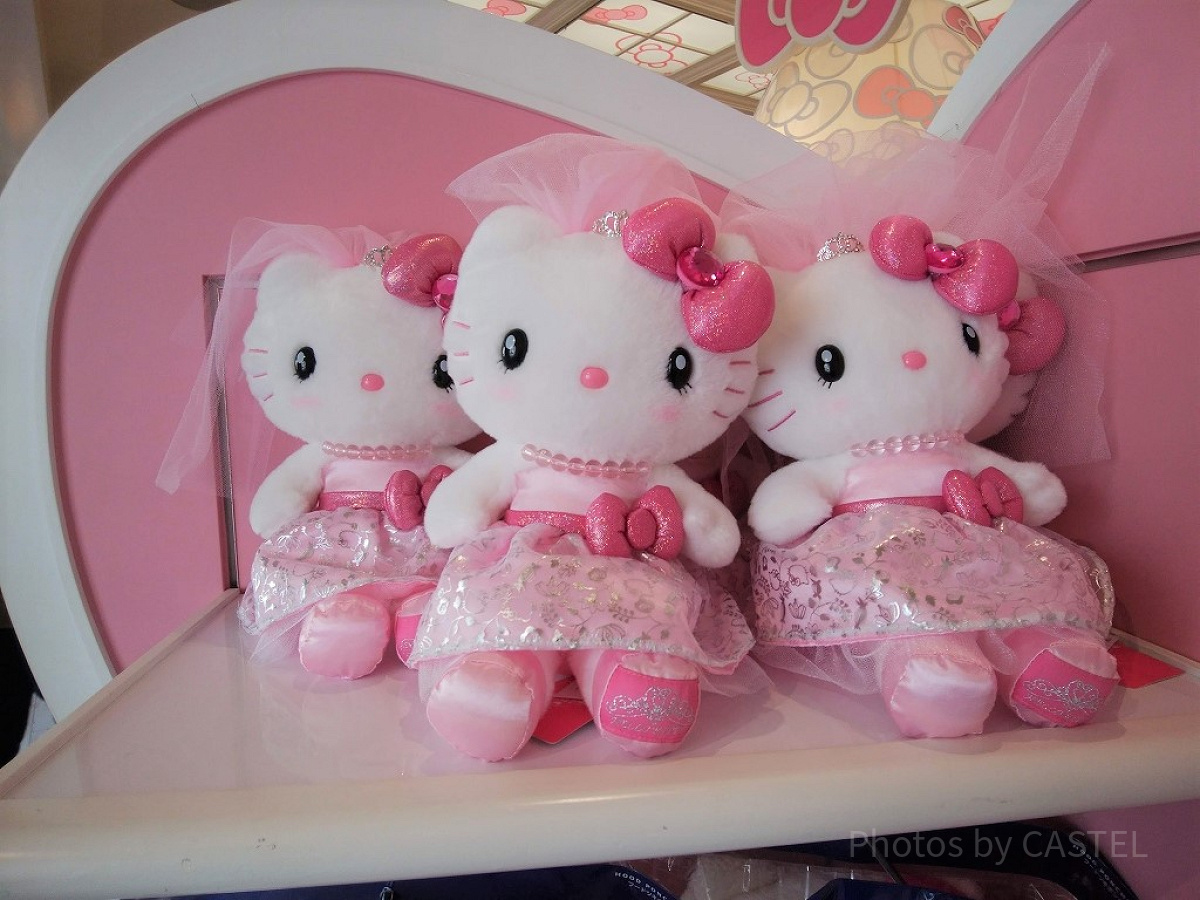 ハローキティのぬいぐるみ（ティアラ）| キャステル | CASTEL
