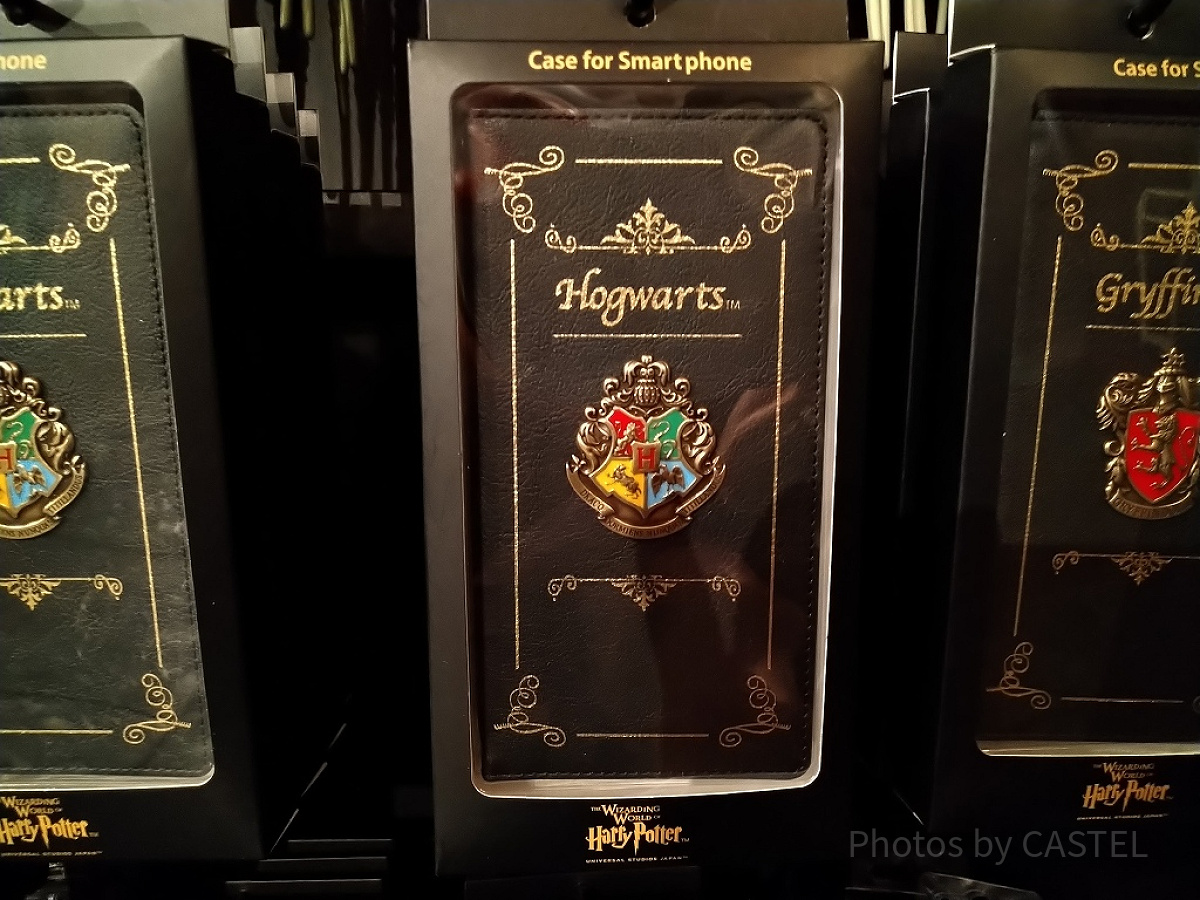 ホグワーツ魔法学校の４寮ロゴスマホケース