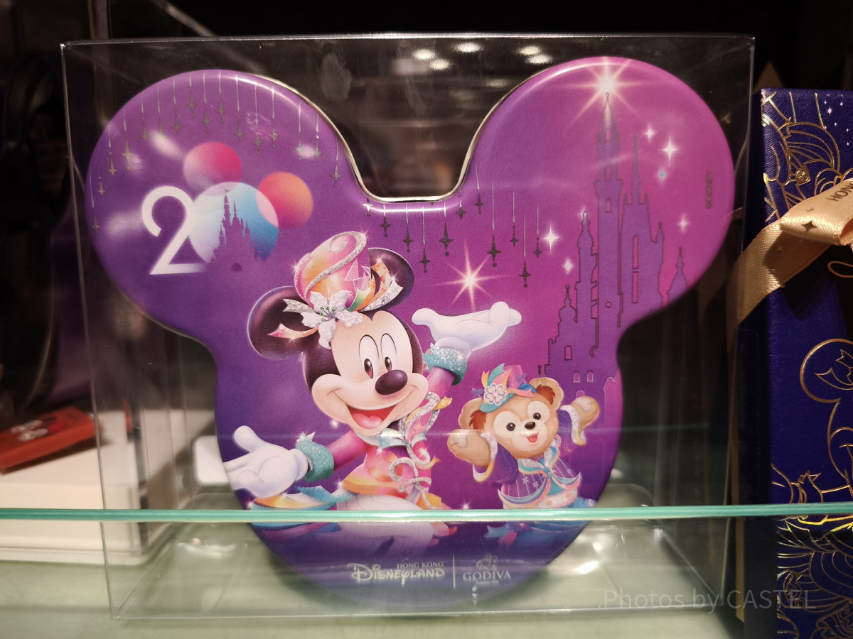 香港ディズニー20周年「ミッキー＆フレンズ・グランドセレブレーショングッズ」：GODIVAコラボミッキー型チョコレート缶