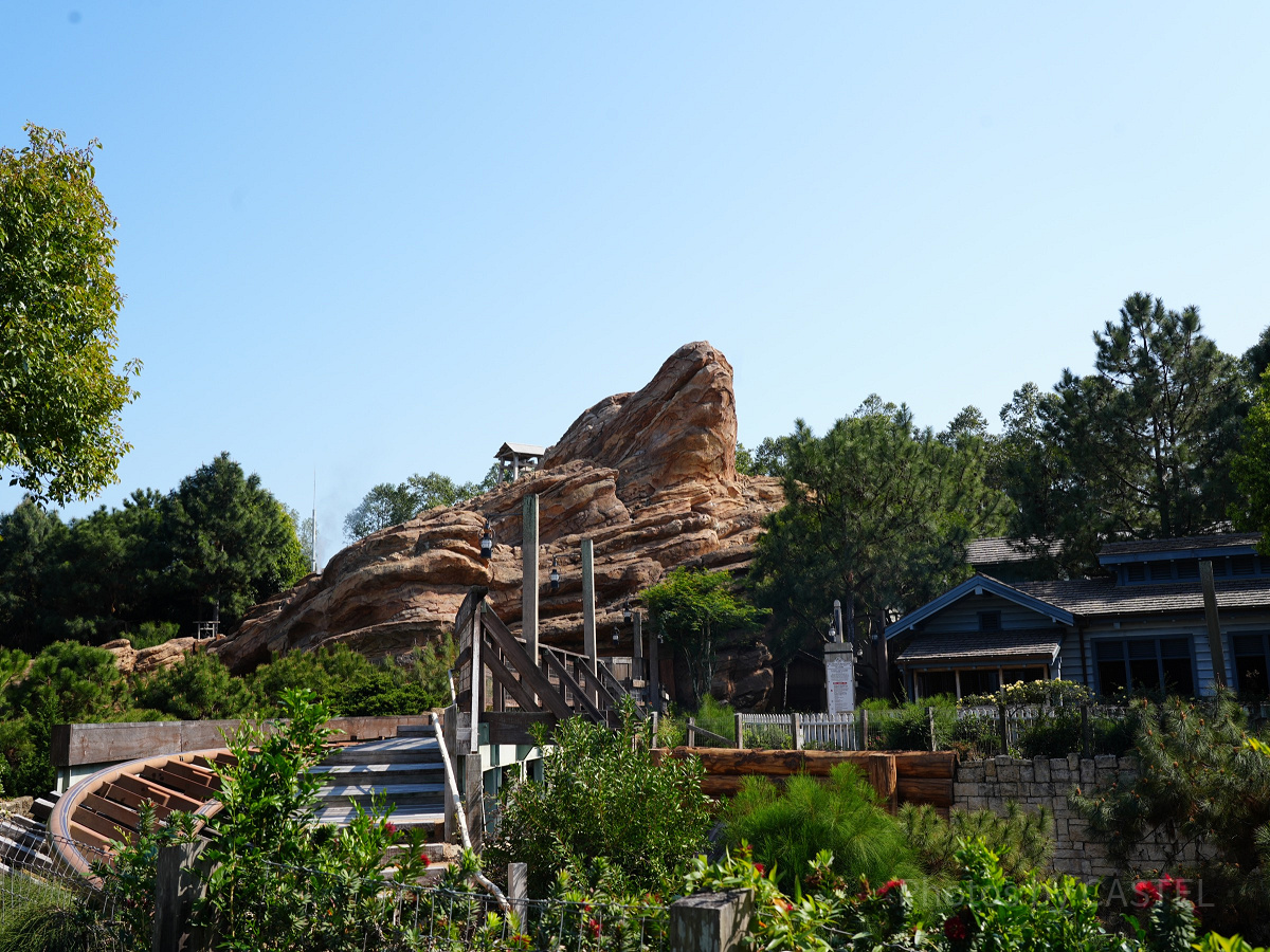 香港ディズニーランドのアトラクション：ビッググリズリー・マウンテン