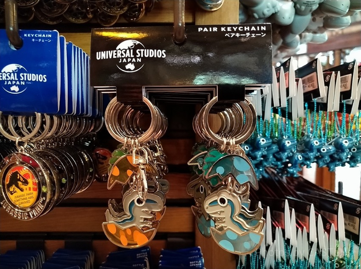 ジュラシックパーク恐竜ペアキーホルダー| キャステル | CASTEL