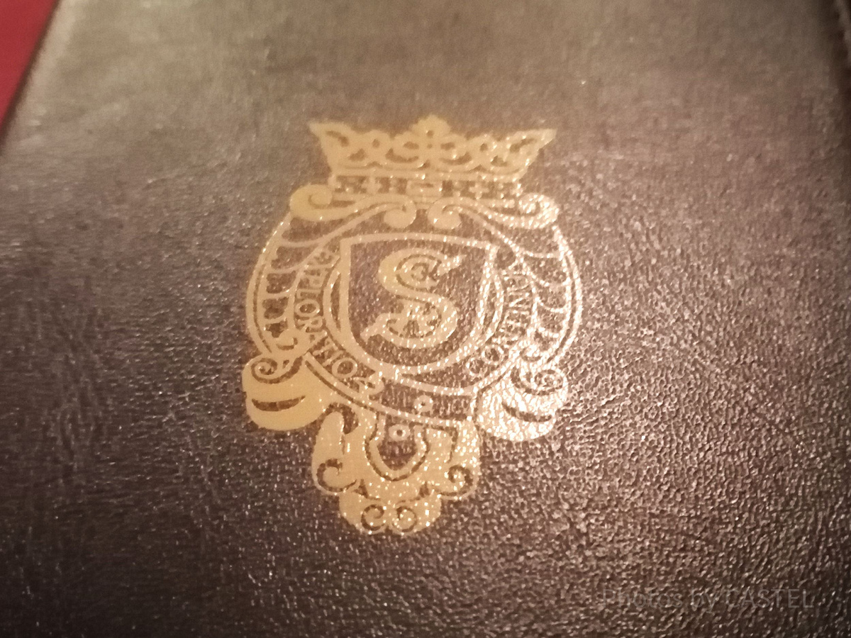 ディズニーシー10周年　マゼランズメニュー表　ディズニーキャラクターカード ディズニーシー10周年 マゼランズメニュー表 ディズニーキャラクターカード