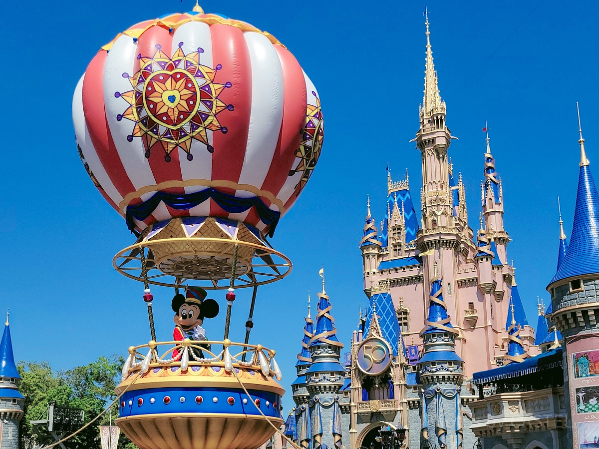 マジックキングダム| キャステル | CASTEL ディズニー情報