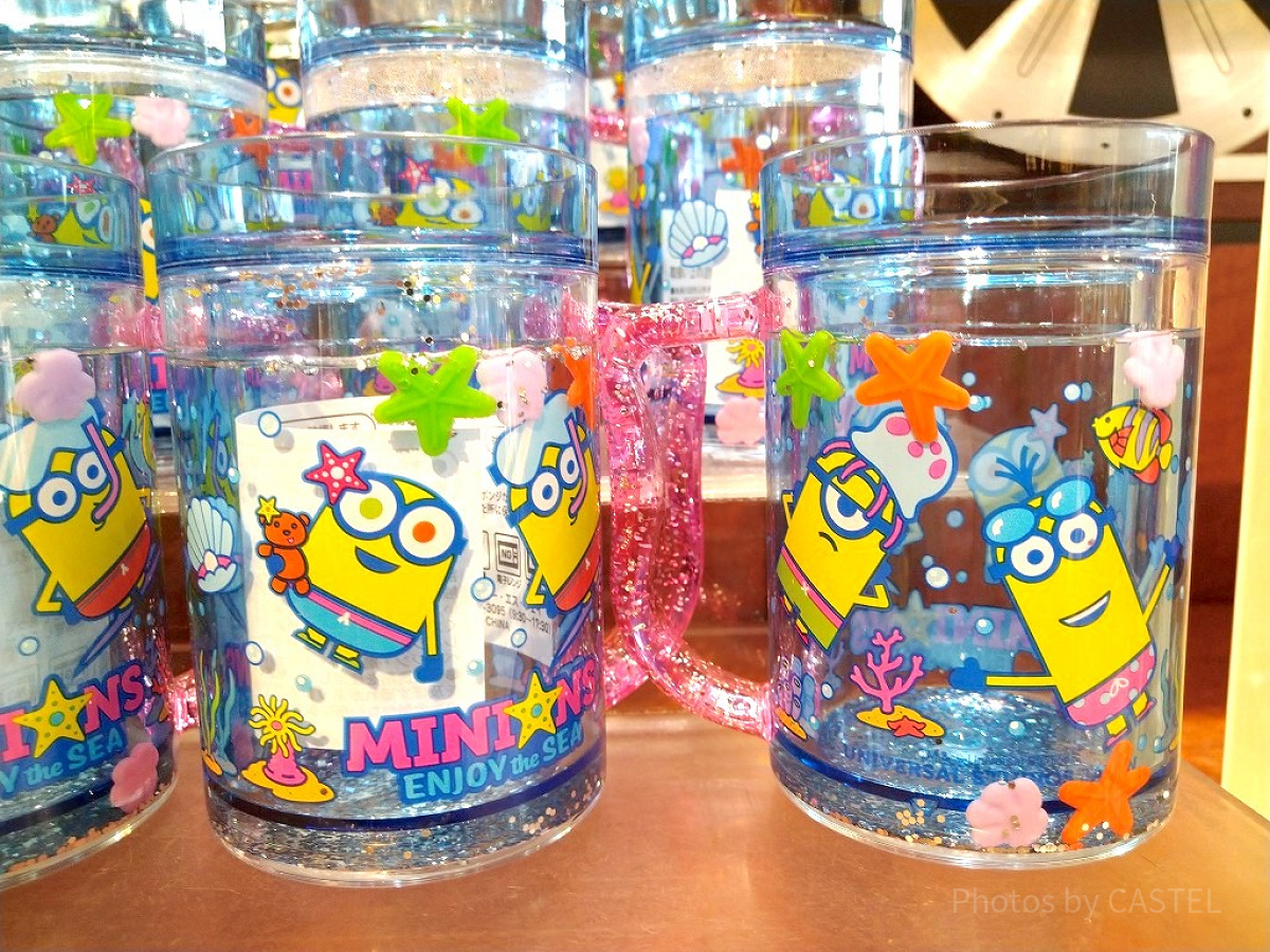 MINIONS ENJOY the SEAのウォーターインマグカップ