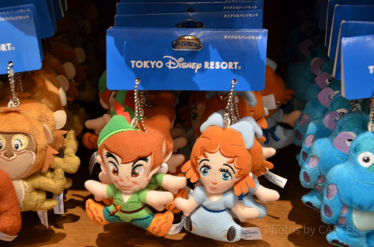 ディズニーストア　ピーターパン　ウェンディ　ぬいぐるみバッジ ピーターパン ぬいぐるみ バッジ マスコット ディズニーストア - メルカリ