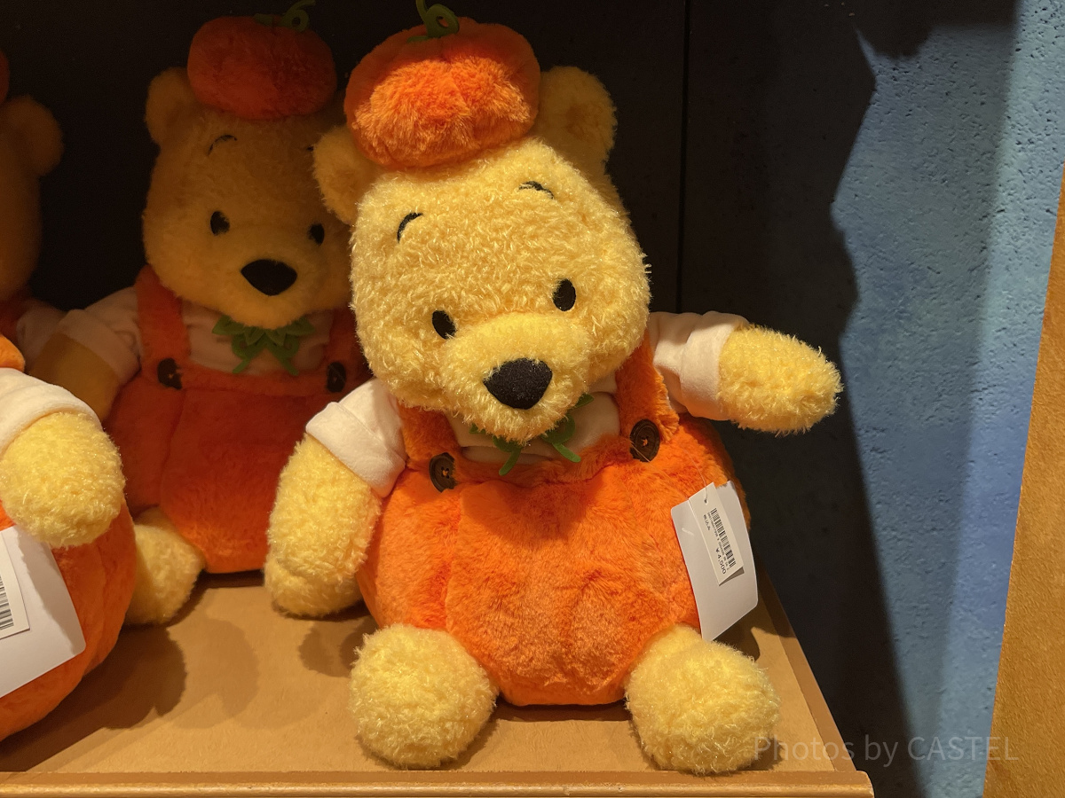 ディズニー　プーさん　ぬいぐるみ　ハロウィン　2025 限定 パンプキンコスチュームを着たプーさん！東京ディズニーリゾート