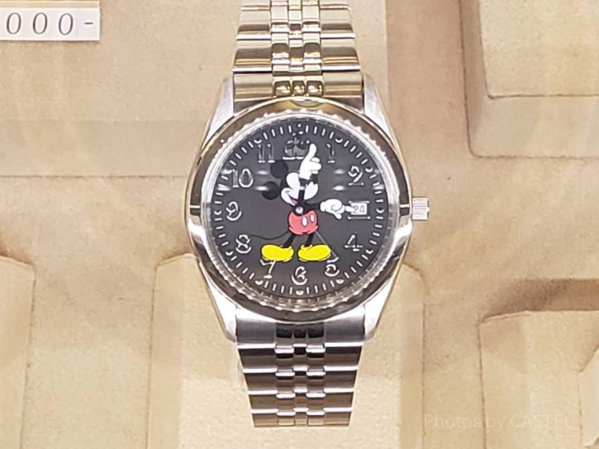 セイコー 掛け時計 「大人ディズニー ミッキー&ミニー」白パール