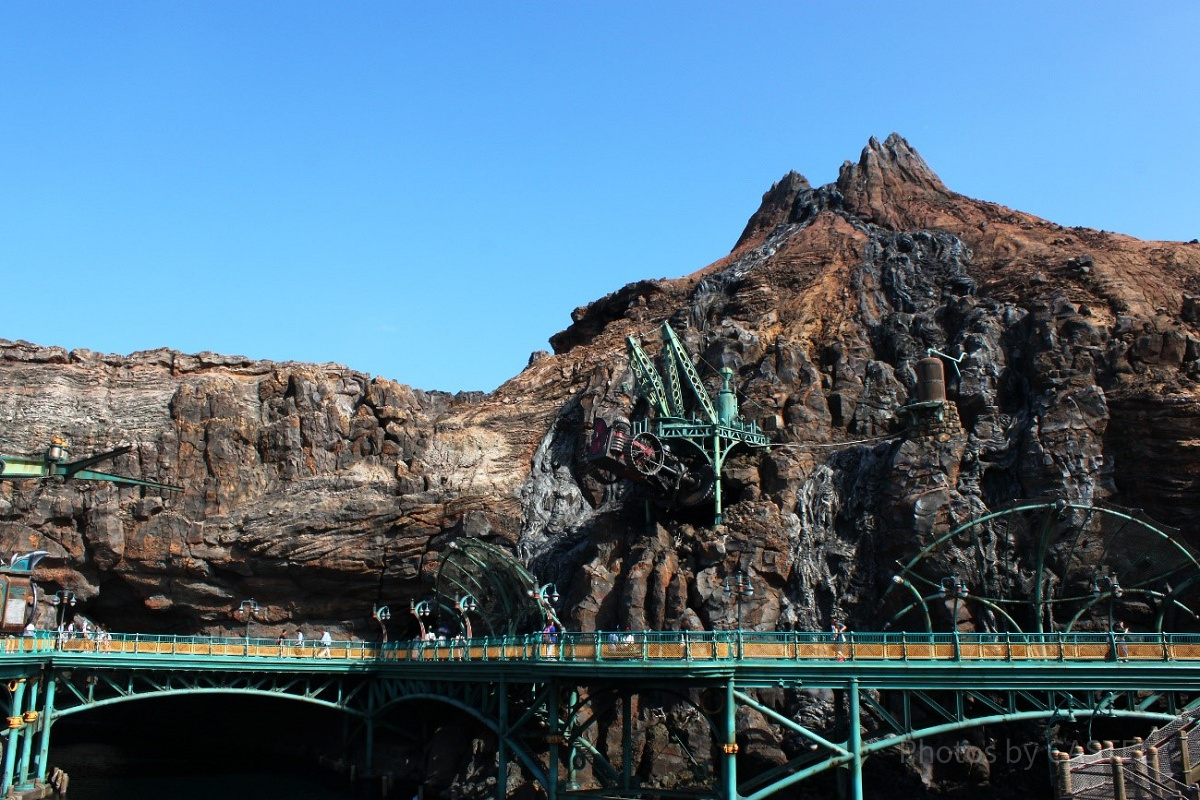 プロメテウス火山