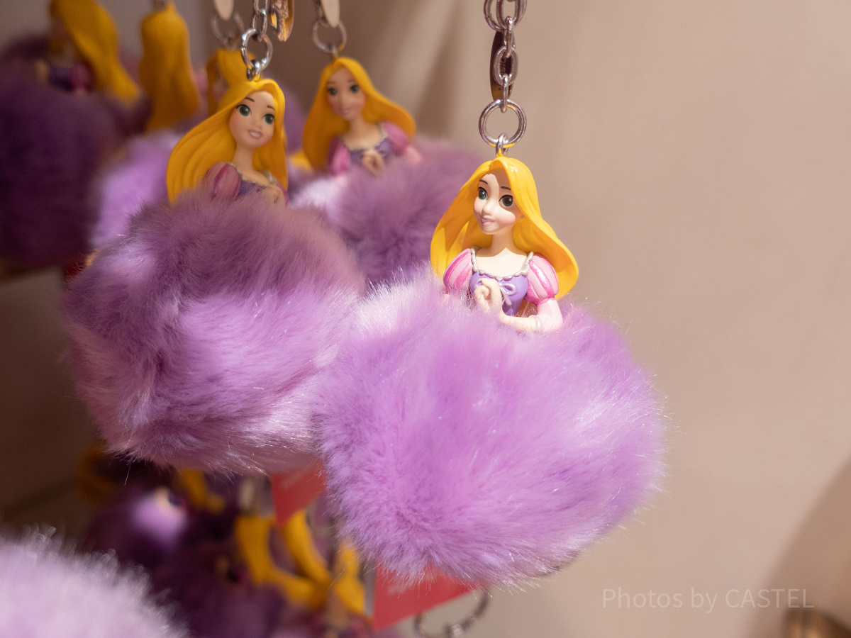 ラプンツェルポンポンキーホルダー（フィギュア付き）| キャステル
