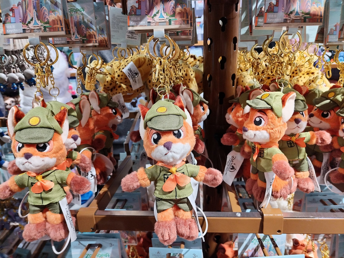 上海ディズニーズートピアグッズ:幼少時代ニックのぬいぐるみキー 上海ディズニーズートピアグッズ:幼少時代ニックのぬいぐるみキー