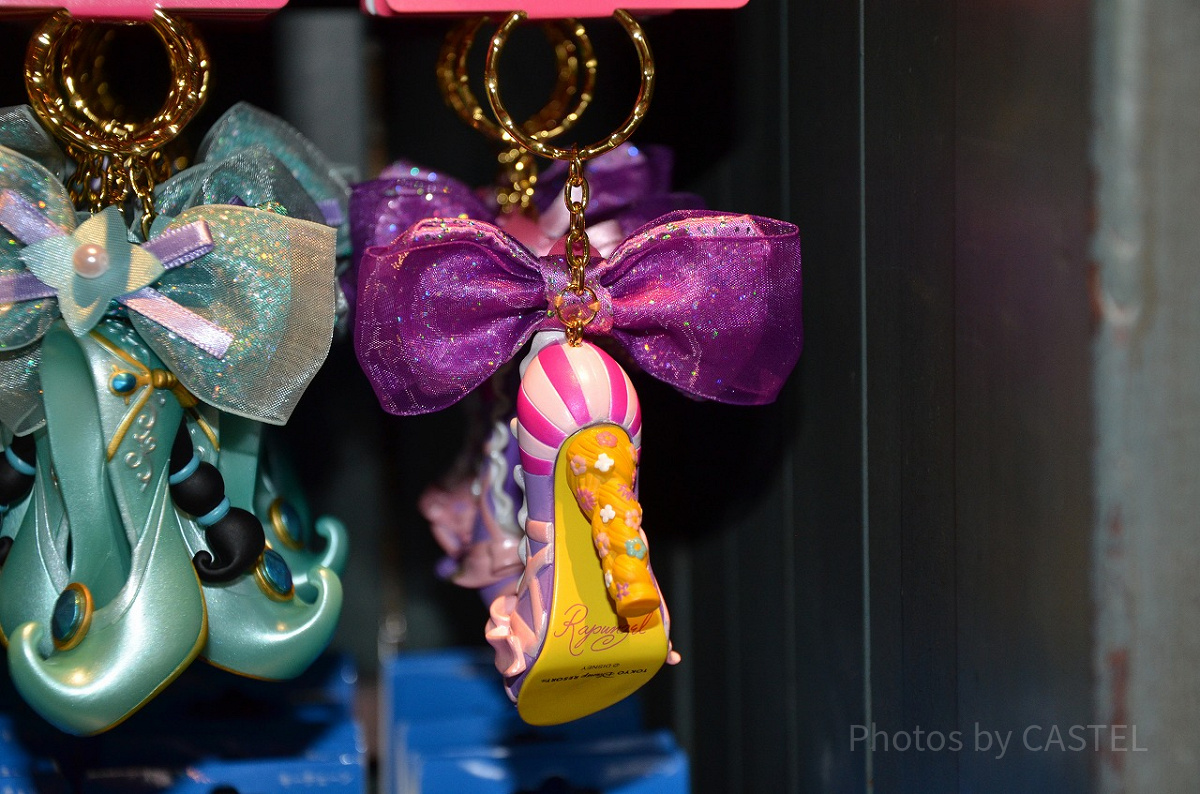 シューズキーチェーン(裏)| キャステル | CASTEL ディズニー情報