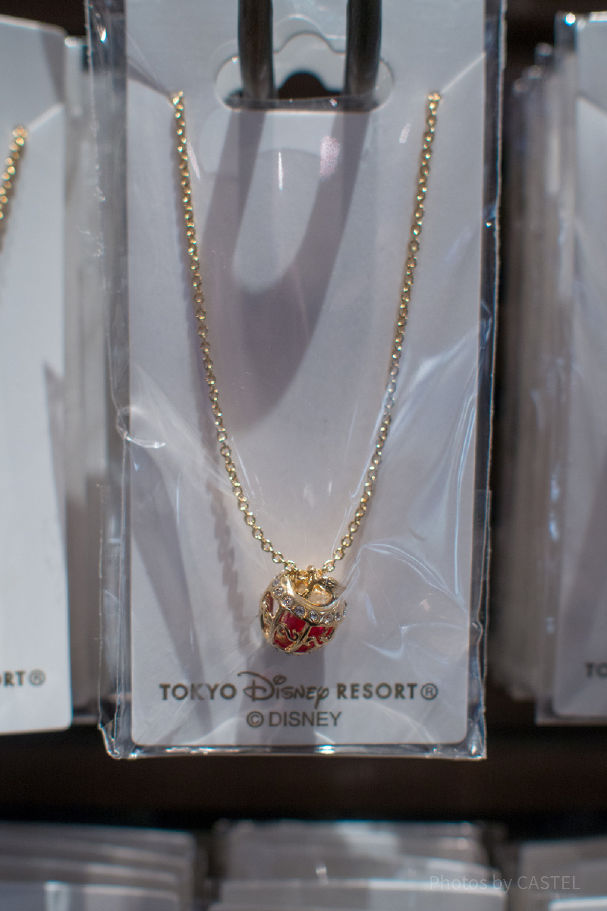 白雪姫ネックレス（リンゴモチーフ）| キャステル | CASTEL ディズニー情報