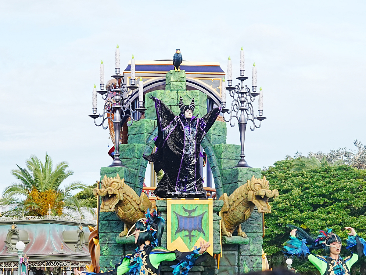 ザ・ヴィランズ・ハロウィーン”Into the Frenzy”に登場する