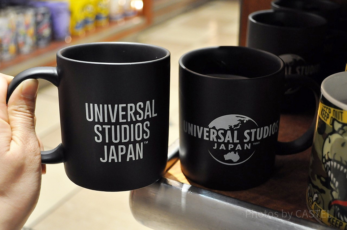 ユニバーサルスタジオジャパンのロゴ入りマグカップ