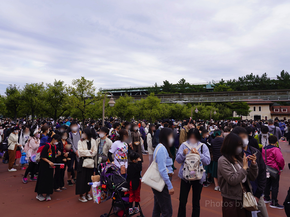 ディズニーシーの開園待ち