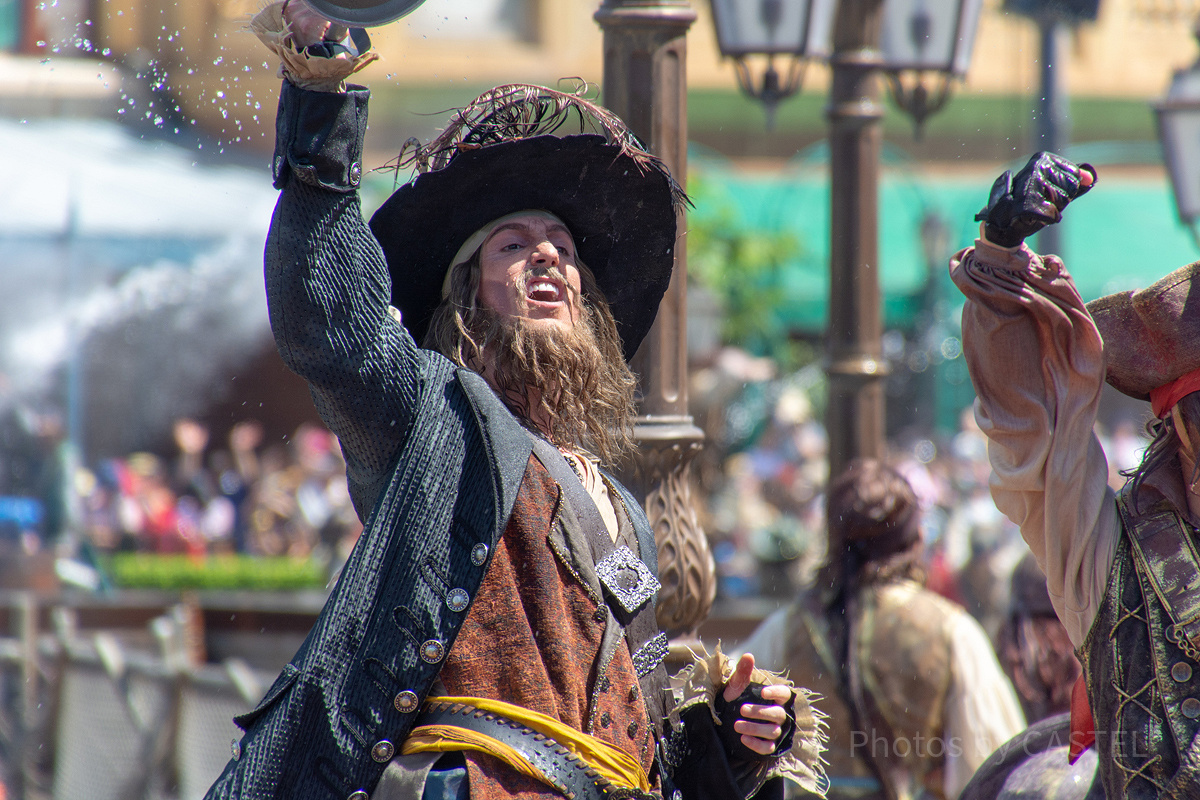 ジャック・スパロウのライバルは？| キャステル | CASTEL ディズニー情報